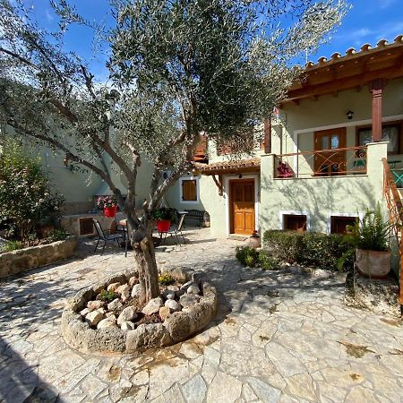 Pegasus House Corinth Exterior foto