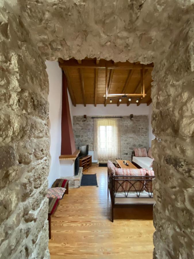 Pegasus House Corinth Exterior foto
