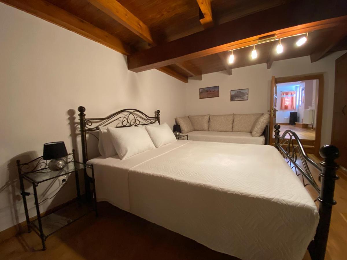 Pegasus House Corinth Exterior foto